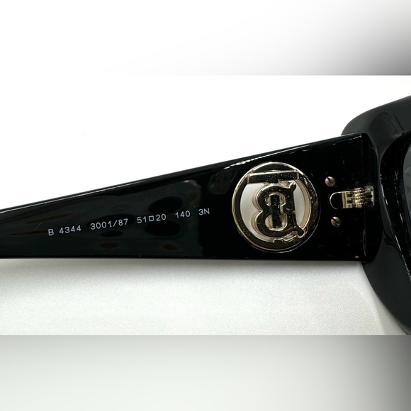 BURBERRY 51MM Square Sunglasses - Picture 6 of 7